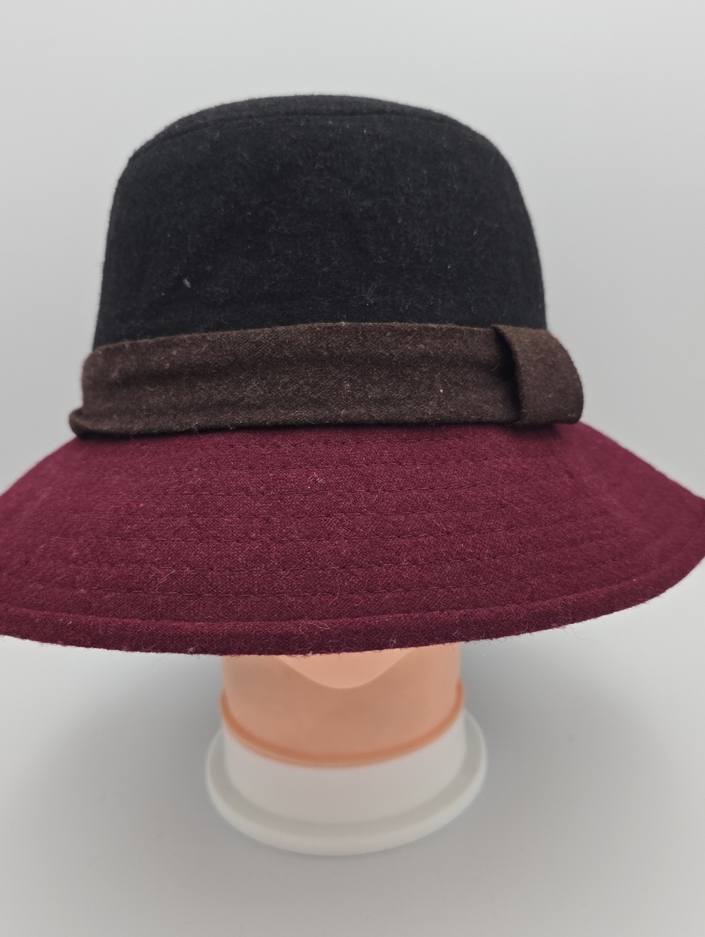Women's Magid Hats Wool Blend Black/ Burgundy Bucket Hat